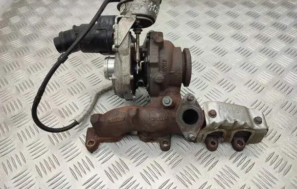 Volkswagen Transporter - Caravelle T5 Turbo 03L253016M 03L131111J 03L129969AD