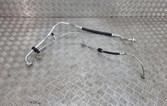 Cupra Formentor Air conditioning (A/C) pipe/hose