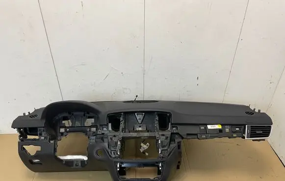 Mercedes-Benz GL X166 Dashboard