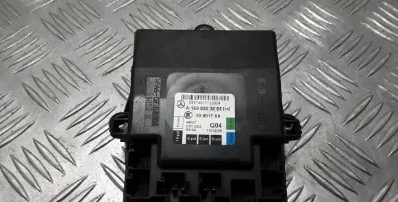 Mercedes-Benz B W245 Door control unit/module A1698203685