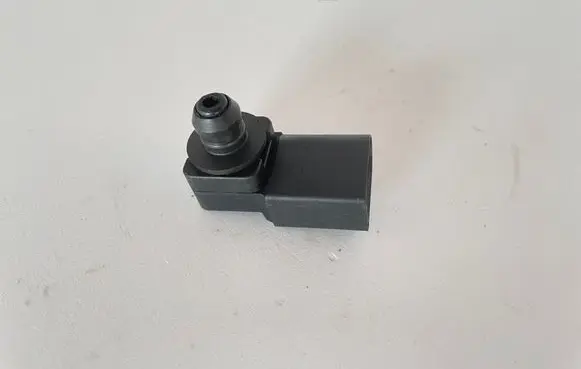 BMW 5 E60 E61 Air pressure sensor 7792260 13627792260