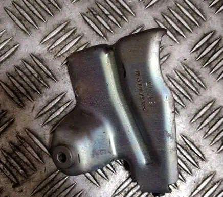 Mercedes-Benz CLA C117 X117 W117 Engine mounting bracket A6540704200