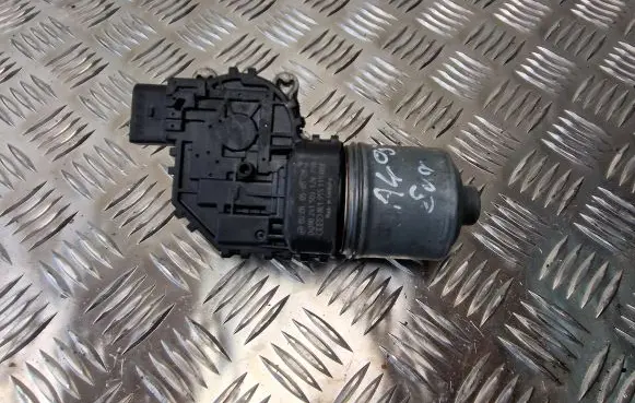 Audi A4 S4 B7 8E 8H Wiper motor 8E1955119