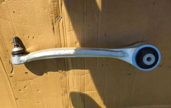 Tesla Model S Rear control arm 1041575