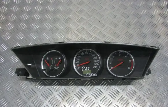 Nissan Primera Speedometer (instrument cluster) BV014