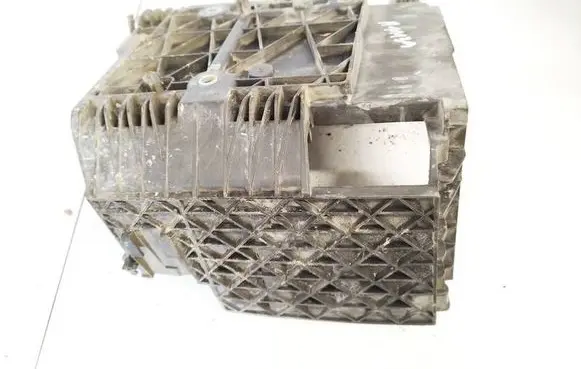 Renault Scenic II - Grand scenic II Battery box tray 8200467409