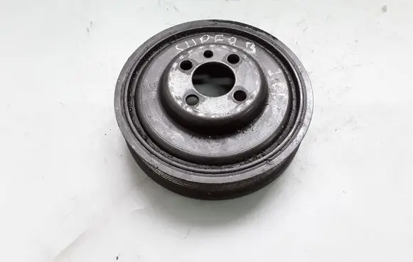 Skoda Superb B6 (3T) Crankshaft pulley 038105243M