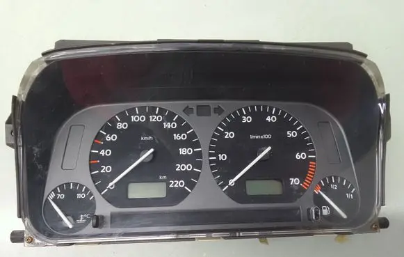 Volkswagen Golf III Speedometer (instrument cluster) 5392325900