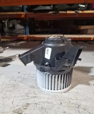 Fiat 500L Heater fan/blower