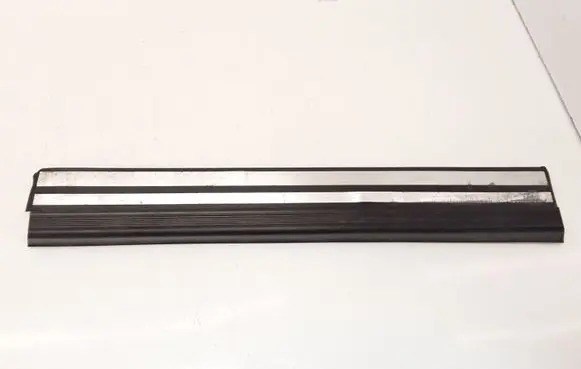 Mercedes-Benz E W124 Rear sill trim cover