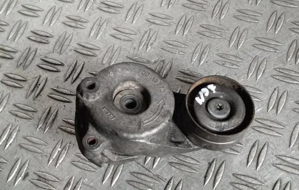 Mercedes-Benz E W211 Alternator belt tensioner A6422001370
