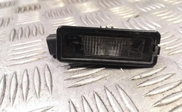 Volkswagen PASSAT B7 Number plate light 1K8943021