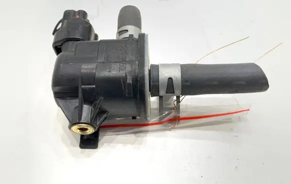 Lexus NX Fuel pressure regulator 90910-12276