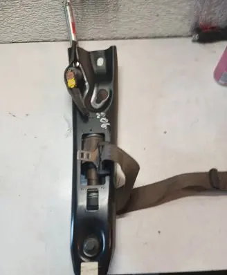 Volvo XC90 Front seatbelt 8639414