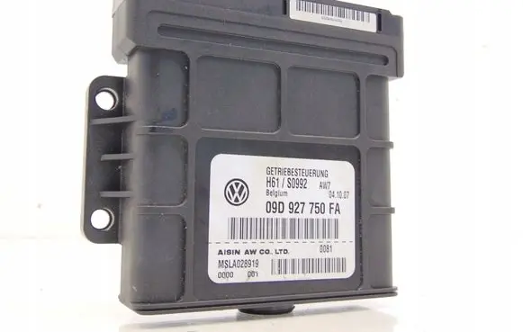 Volkswagen Touareg I Gearbox control unit/module 09D927750FA