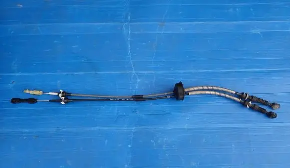 Chevrolet Cruze Gear shift cable linkage 