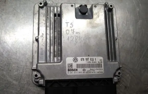 Volkswagen Transporter - Caravelle T5 Engine control unit/module 070997016K 0281014048