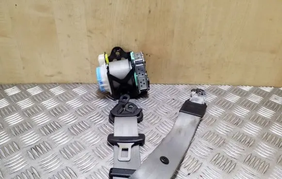 Audi TT TTS Mk2 Front seatbelt 8J8857705D