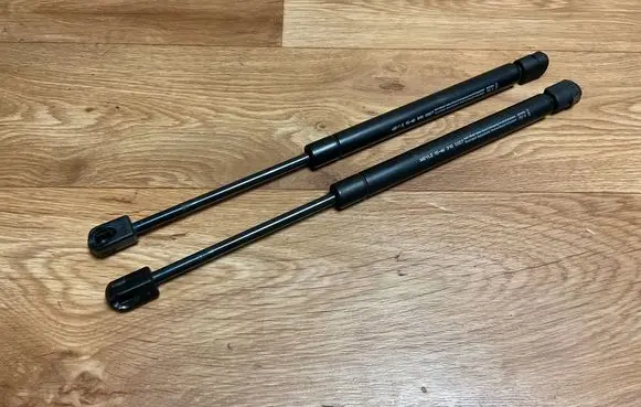 Alfa Romeo 147 Front bonnet/hood damper/strut 9100007