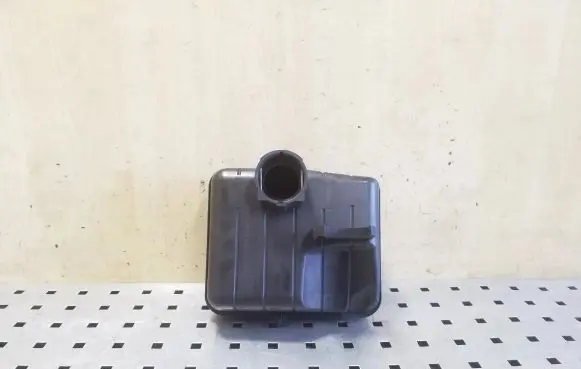 Intake resonator