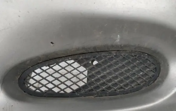 Mercedes-Benz S W220 Front bumper lower grill