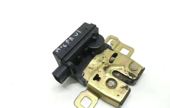 Mini One - Cooper R50 - 53 Tailgate/trunk/boot lock/catch/latch