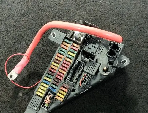 BMW 5 E60 E61 Fuse module 518956040 055648 6906618