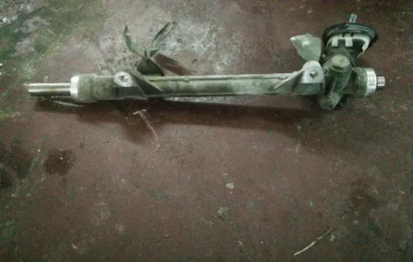 Nissan X-Trail T31 Steering rack