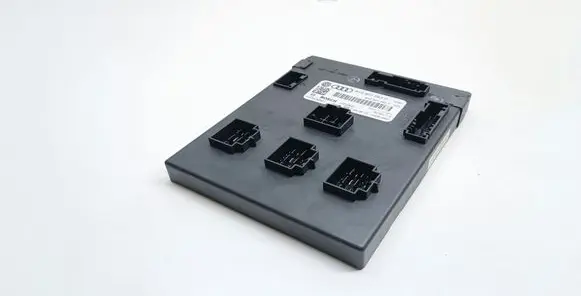 Audi A4 S4 B8 8K Comfort/convenience module 8K0907063P