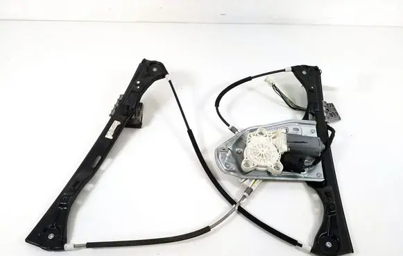 Mercedes-Benz CLC CL203 Front door window regulator with motor