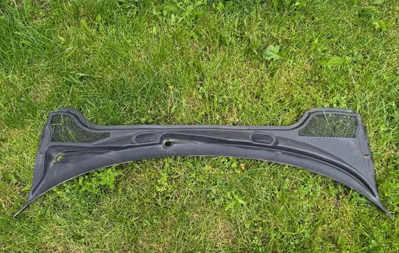 Audi A3 S3 8P Wiper trim 8P1819415C