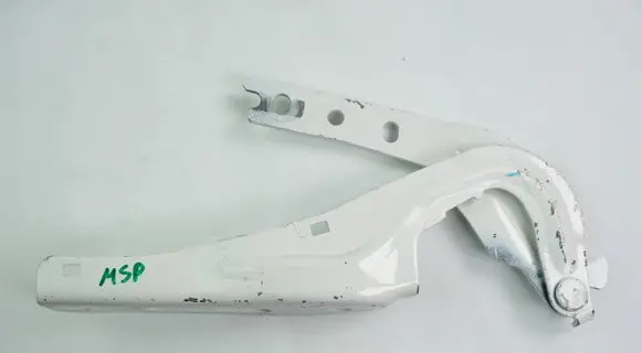 Engine bonnet/hood hinges