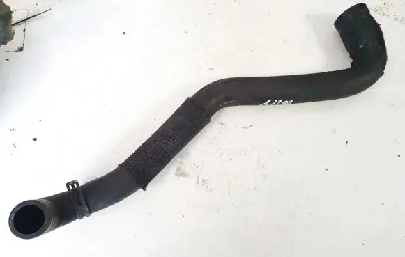 Citroen C4 I Engine coolant pipe/hose