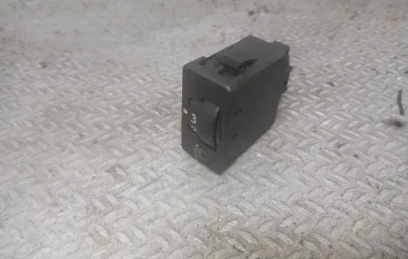 Citroen Xsara Picasso Headlight level height control switch
