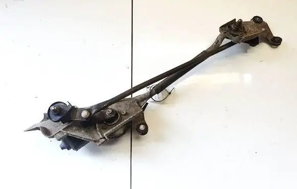 Mitsubishi Outlander Front wiper linkage and motor