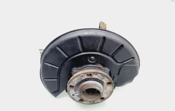 Volkswagen Caddy Front wheel hub