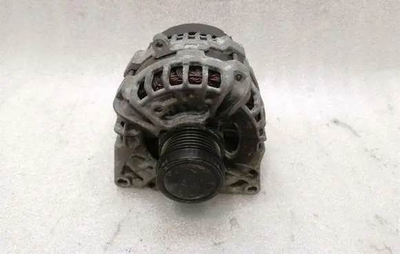 Mercedes-Benz A W176 Generator/alternator A0009060803