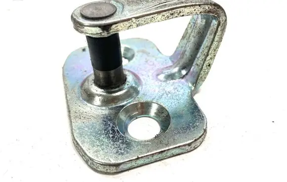 Opel Antara Rear door lock loop/hook striker 7D27