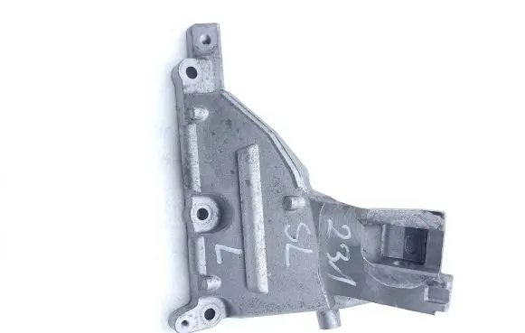 Mercedes-Benz SL AMG R231 Engine mounting bracket A2782236504