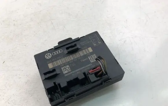 Audi A4 S4 B8 8K Door control unit/module 8K0959795C