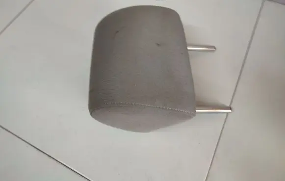 Audi A6 S6 C6 4F Front seat headrest 
