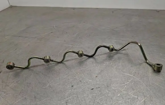 Toyota Avensis T250 Fuel return line/hose 