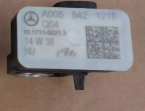Mercedes-Benz E W212 Airbag deployment crash/impact sensor A0055421218