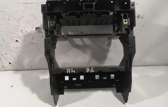 Audi A4 S4 B6 8E 8H Dashboard center trim panel 8E0858005E