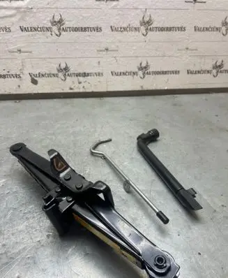 Ford Focus C-MAX Lift Jack 3M5117080CB