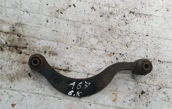 Toyota Avensis T270 Rear upper control arm/wishbone NOCODE