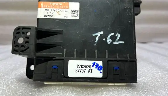 Toyota Auris 150 Climate control unit 8865002430