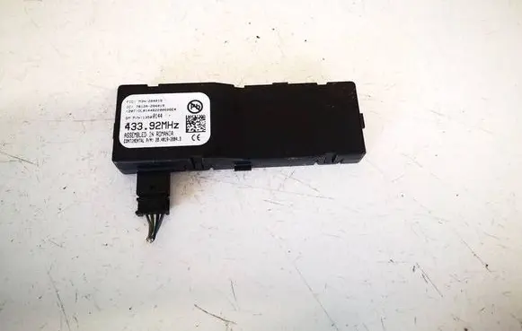 Opel Astra J Antenna control unit 13500144 7812a-284019