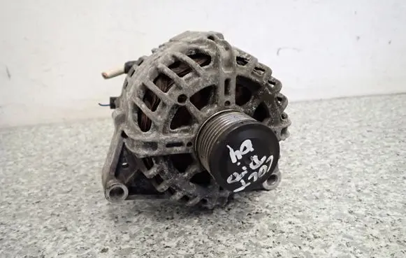 Mitsubishi Colt Generator/alternator TG11C036