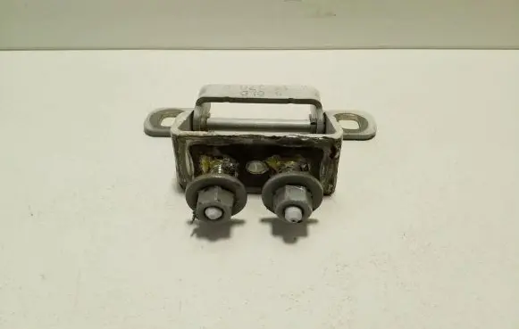 Jeep Cherokee Tailgate/trunk/boot hinge